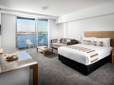 Be. Fremantle - Yamba Accommodation 21