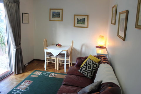 Jacaranda Hideaway Bed & Breakfast - Yamba Accommodation 3