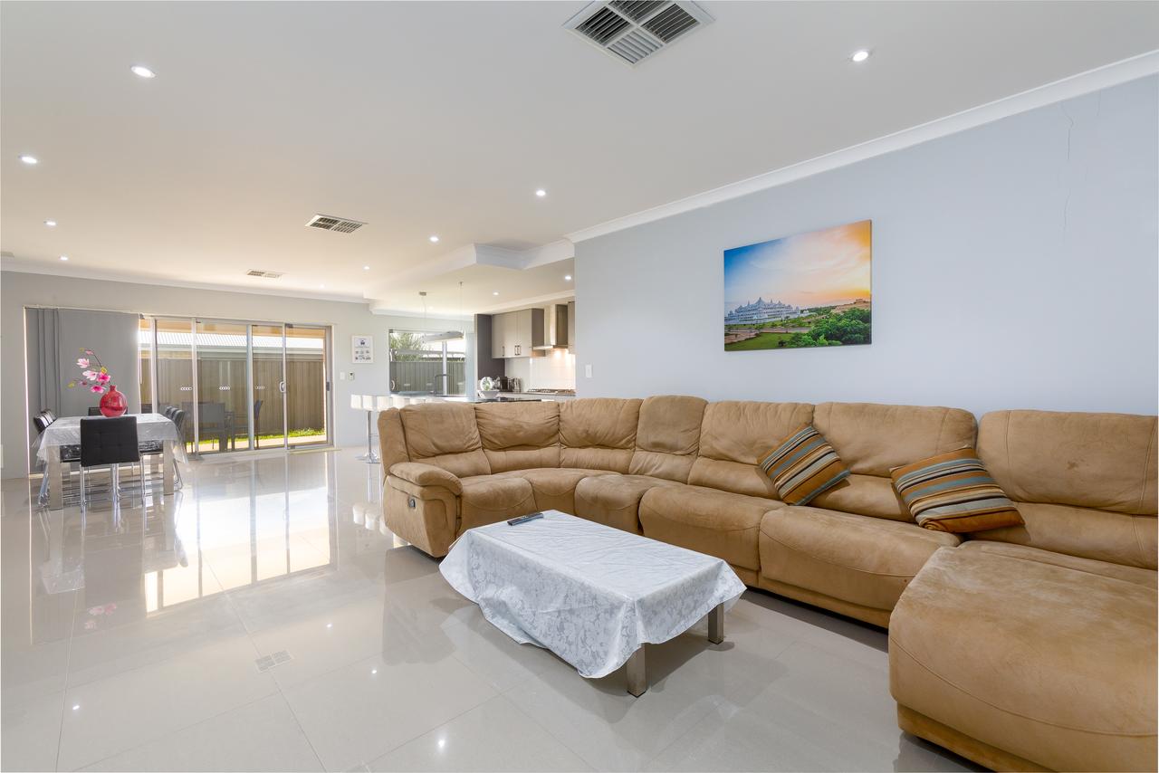 Mount Nasura WA Yamba Accommodation