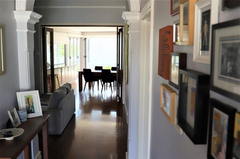 Fremantle Heritage Home For You To Enjoy! - Yamba Accommodation 4