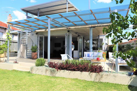Fremantle Heritage Home For You To Enjoy! - Yamba Accommodation 9