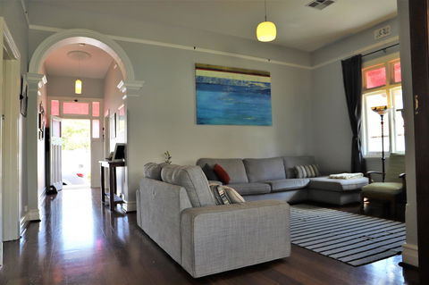 Fremantle Heritage Home For You To Enjoy! - Yamba Accommodation 21