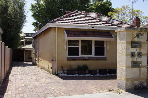 Suffolk House - Yamba Accommodation 2
