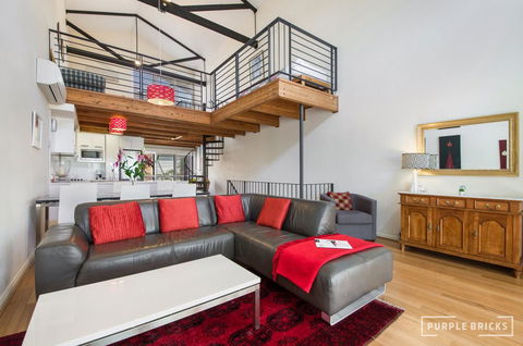 Spacious Central Townhouse - Yamba Accommodation 2