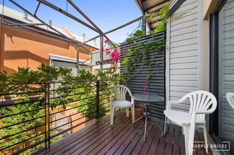 Spacious Central Townhouse - Yamba Accommodation 10