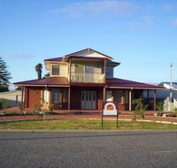 Ocean View Retreat - Yamba Accommodation