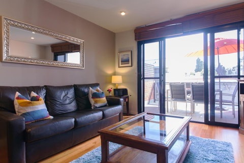 Cloisters - Yamba Accommodation 4