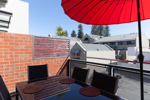 Cloisters - Yamba Accommodation 6