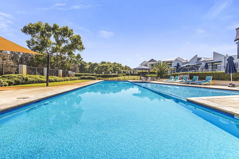 508 Stupendous Sunsets & Views Pool Gym Parking - Yamba Accommodation 27
