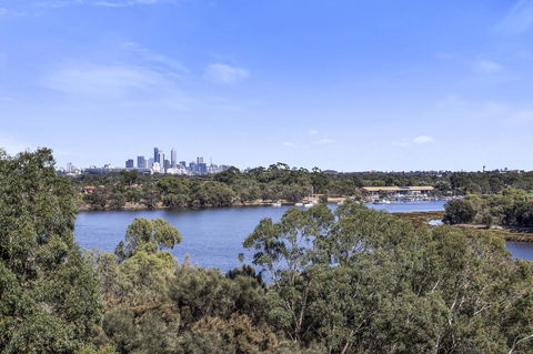 508 Stupendous Sunsets & Views Pool Gym Parking - Yamba Accommodation 32