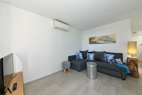 Cottesloe Apartment Close To Beach - Yamba Accommodation 16