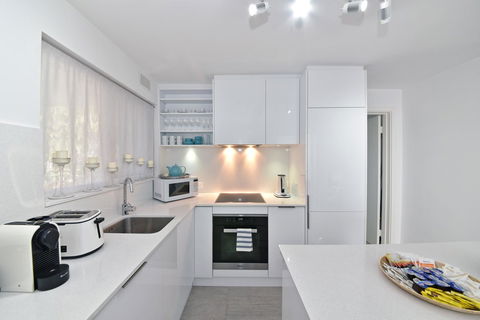 Cottesloe Apartment Close To Beach - Yamba Accommodation 13