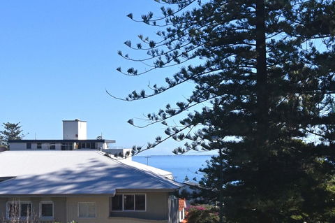 Cottesloe Apartment Close To Beach - Yamba Accommodation 21