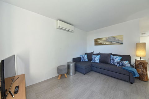 Cottesloe Apartment Close To Beach - Yamba Accommodation 19