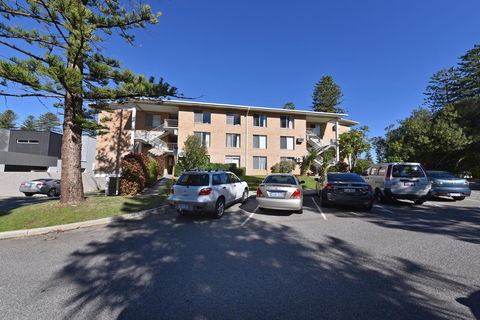 Cottesloe Apartment Close To Beach - Yamba Accommodation 29