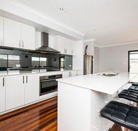 Vacation Home - Yamba Accommodation