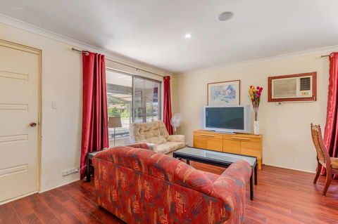 Brilliant, Neat, Convenient, Family-friendly House - Yamba Accommodation 1