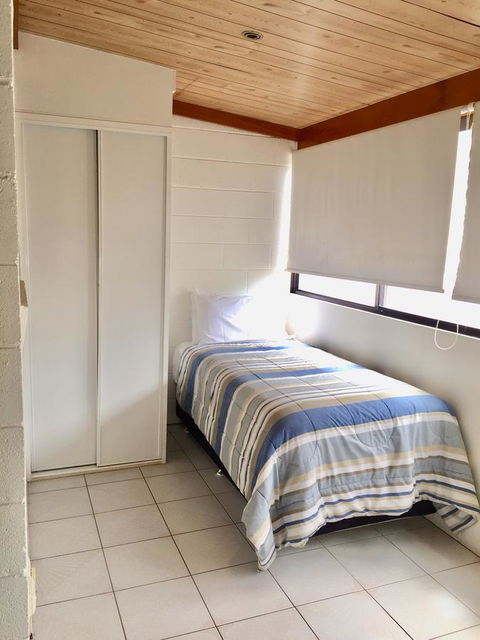 Cottesloe Beach Chalets - Yamba Accommodation 18