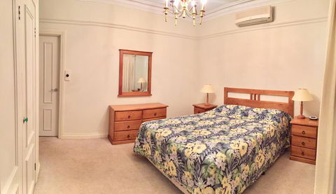 Cottesloe Beach Chalets - Yamba Accommodation 5
