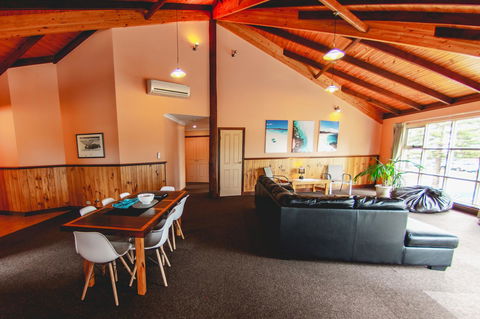 Esperance Foreshore Apartments - Yamba Accommodation 1