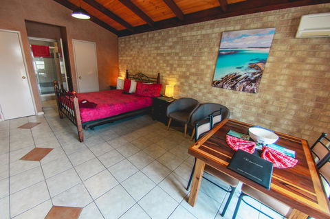 Esperance Foreshore Apartments - Yamba Accommodation 4
