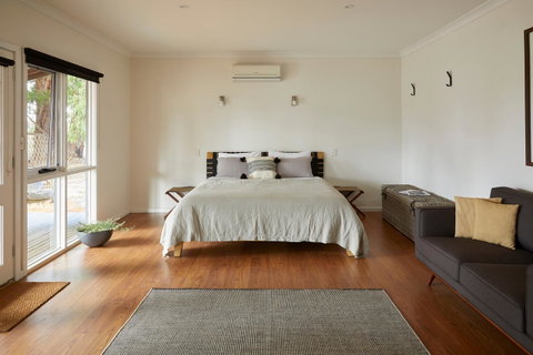 Margaret River Retreat - Yamba Accommodation 13