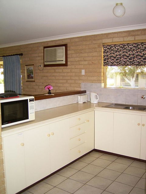 Kalbarri Riverfront Unit - Yamba Accommodation 12