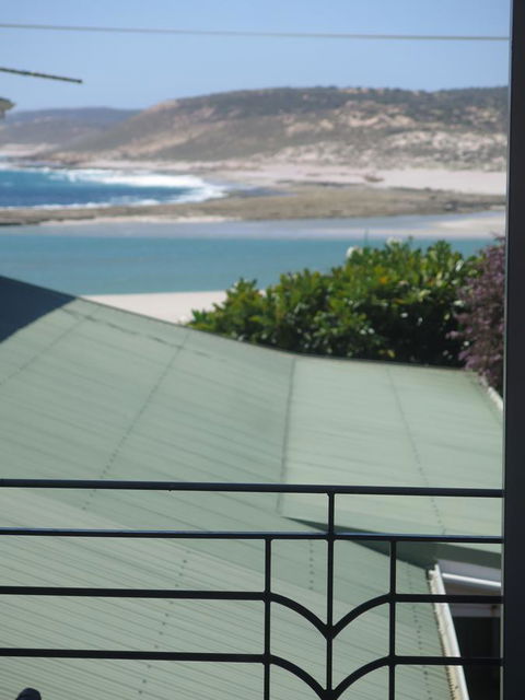 Kalbarri Riverfront Unit - Yamba Accommodation 5
