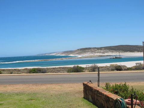 Kalbarri Riverfront Unit - Yamba Accommodation 1