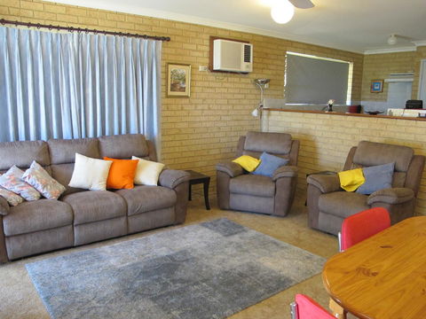 Kalbarri Riverfront Unit - Yamba Accommodation 17