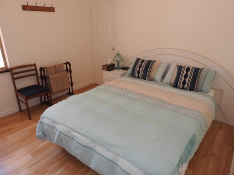 The Royal Dolphin Bed & Breakfast Safety Bay - Yamba Accommodation 18