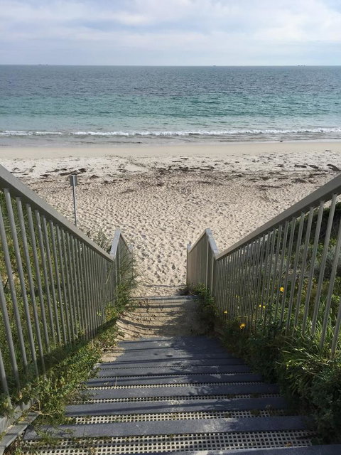 The Royal Dolphin Bed & Breakfast Safety Bay - Yamba Accommodation 22