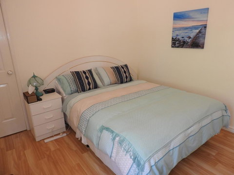 The Royal Dolphin Bed & Breakfast Safety Bay - Yamba Accommodation 10
