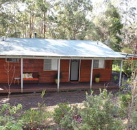 Francisca's Cottage - Yamba Accommodation