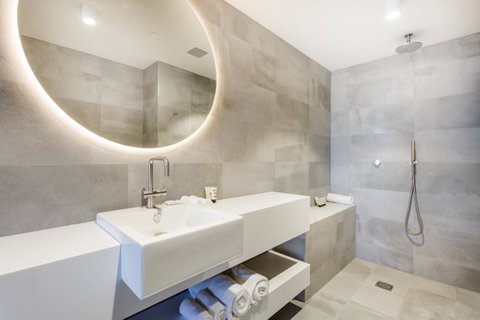 Quay Perth - Yamba Accommodation 11