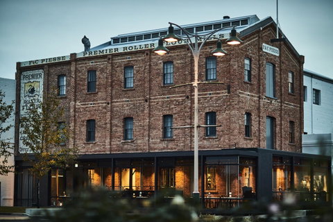 The Premier Mill Hotel - Yamba Accommodation 15