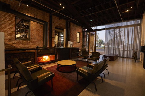 The Premier Mill Hotel - Yamba Accommodation 0