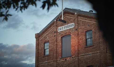 The Premier Mill Hotel - Yamba Accommodation 12