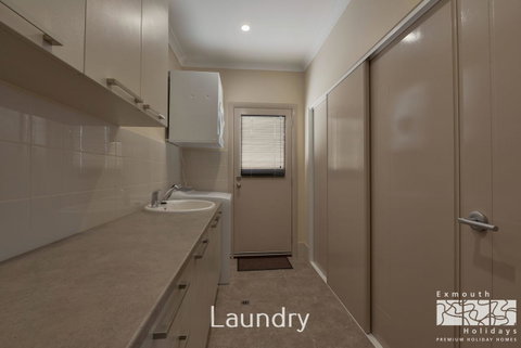 7 Kestrel Place - Yamba Accommodation 19