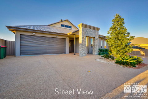 7 Kestrel Place - Yamba Accommodation 21