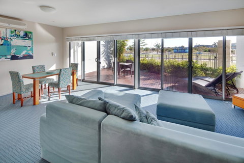Seashells Mandurah - Yamba Accommodation 9