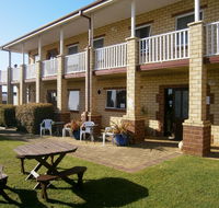 Baywatch Manor Augusta - Yamba Accommodation