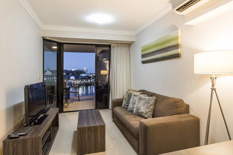 Dolphin Quay Apartments - Yamba Accommodation 20