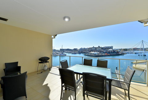 Dolphin Quay Apartments - Yamba Accommodation 4
