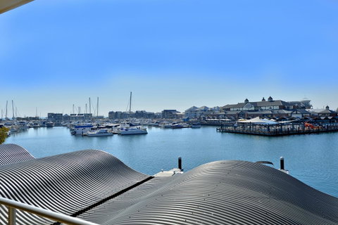 Dolphin Quay Apartments - Yamba Accommodation 13