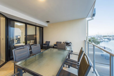 Dolphin Quay Apartments - Yamba Accommodation 25