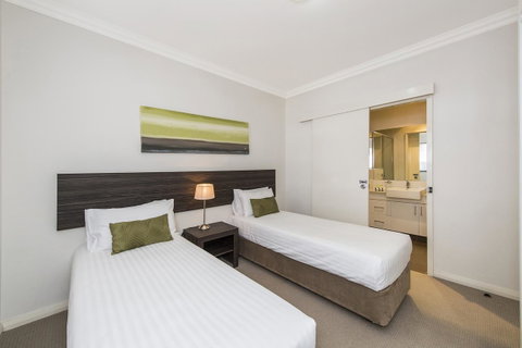 Dolphin Quay Apartments - Yamba Accommodation 44