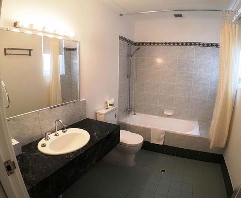 Criterion Hotel Perth - Yamba Accommodation 27
