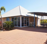 Osprey Holiday Village Unit 122/2 Bedroom - Perfectly neat and tidy apartment
