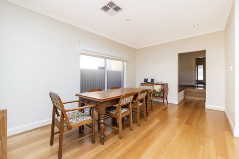 Inner Western Suburbs Retreat - Yamba Accommodation 11